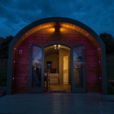 Hidden Wood Glamping And The Hideaway Cabin Warminster Eksteriør bilde